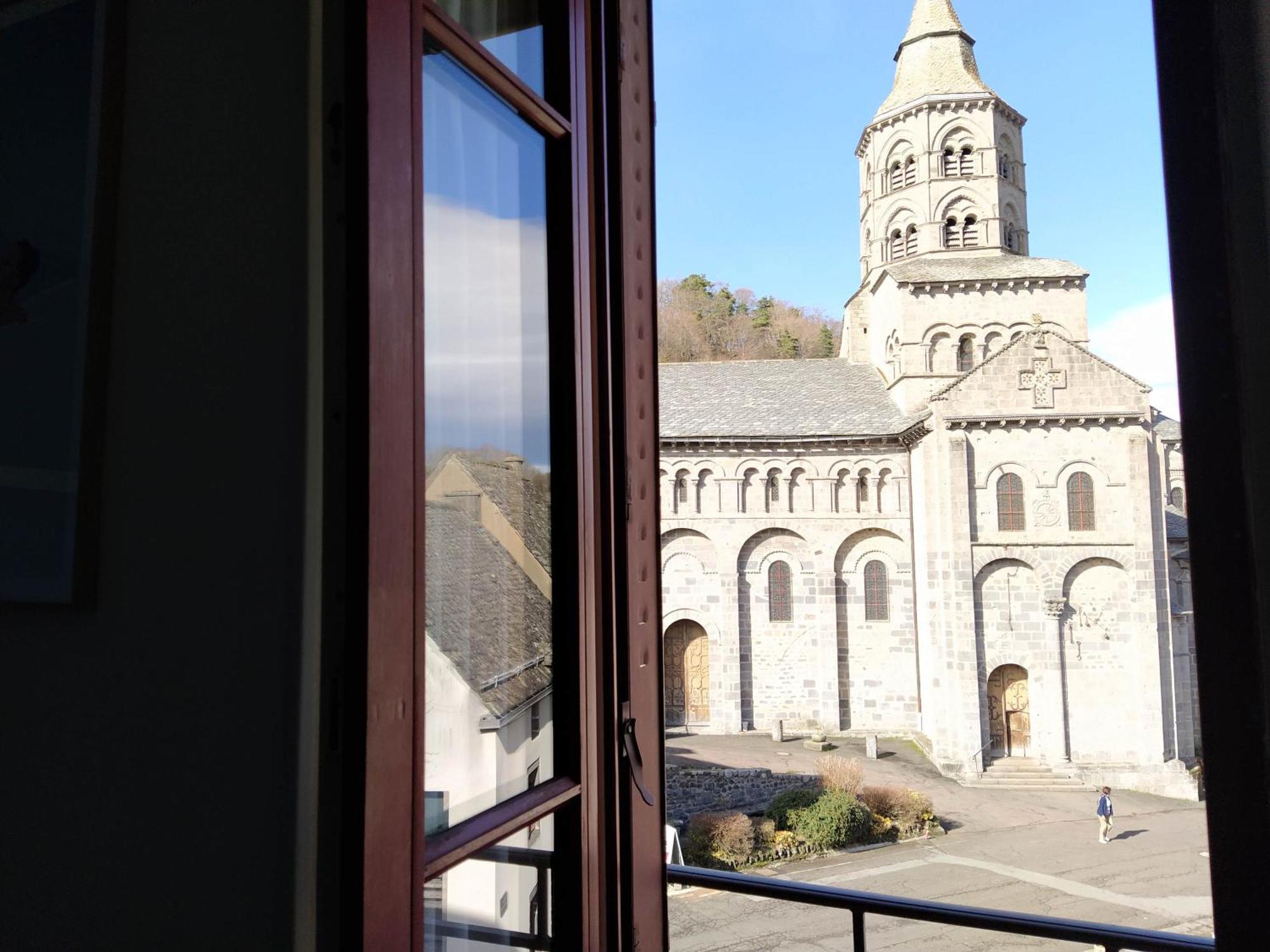 Hotel Restaurant Notre Dame Orcival Dış mekan fotoğraf