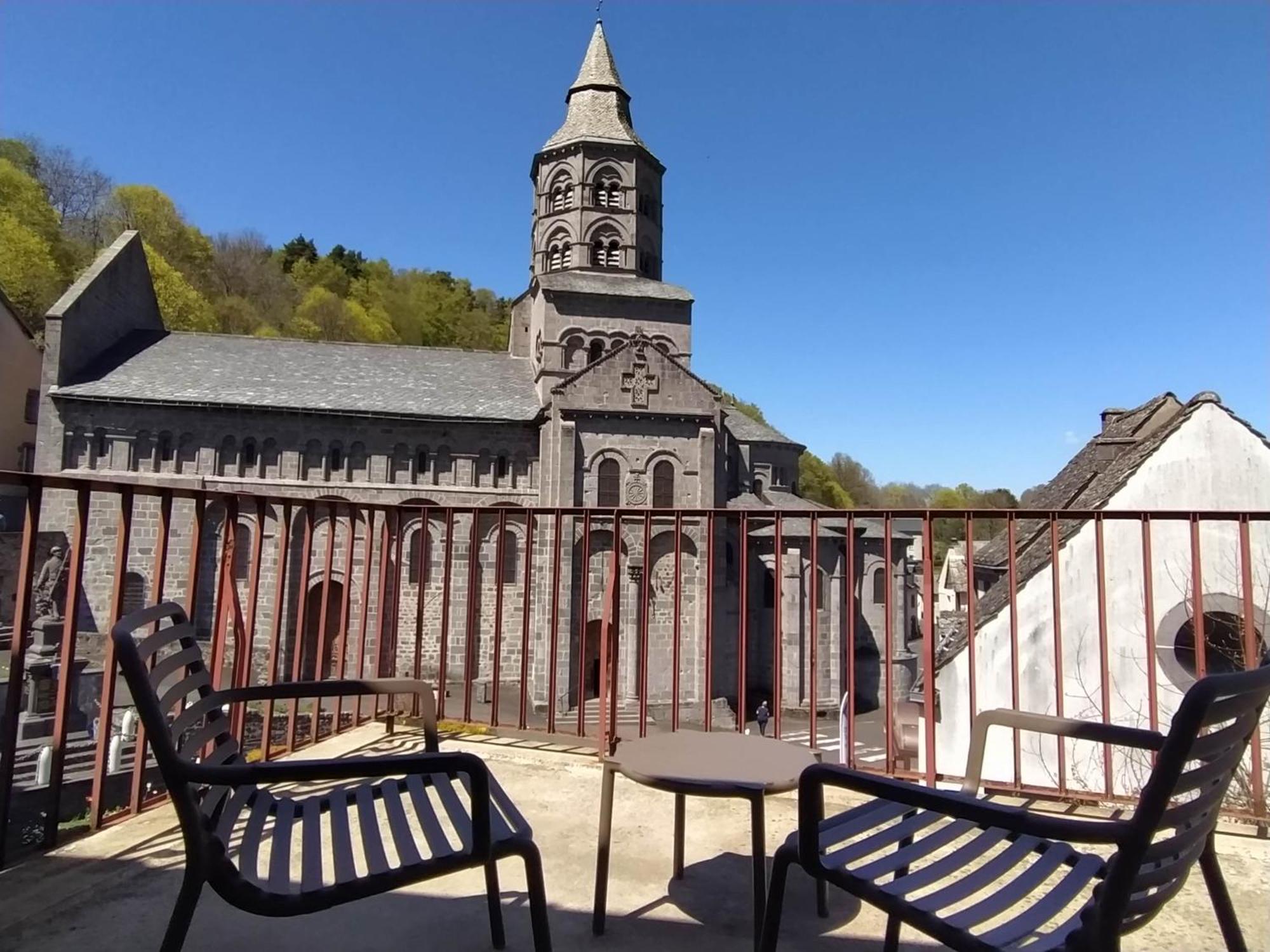 Hotel Restaurant Notre Dame Orcival Dış mekan fotoğraf