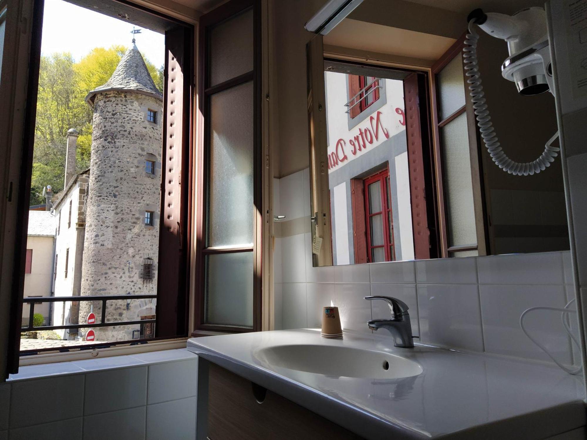 Hotel Restaurant Notre Dame Orcival Dış mekan fotoğraf