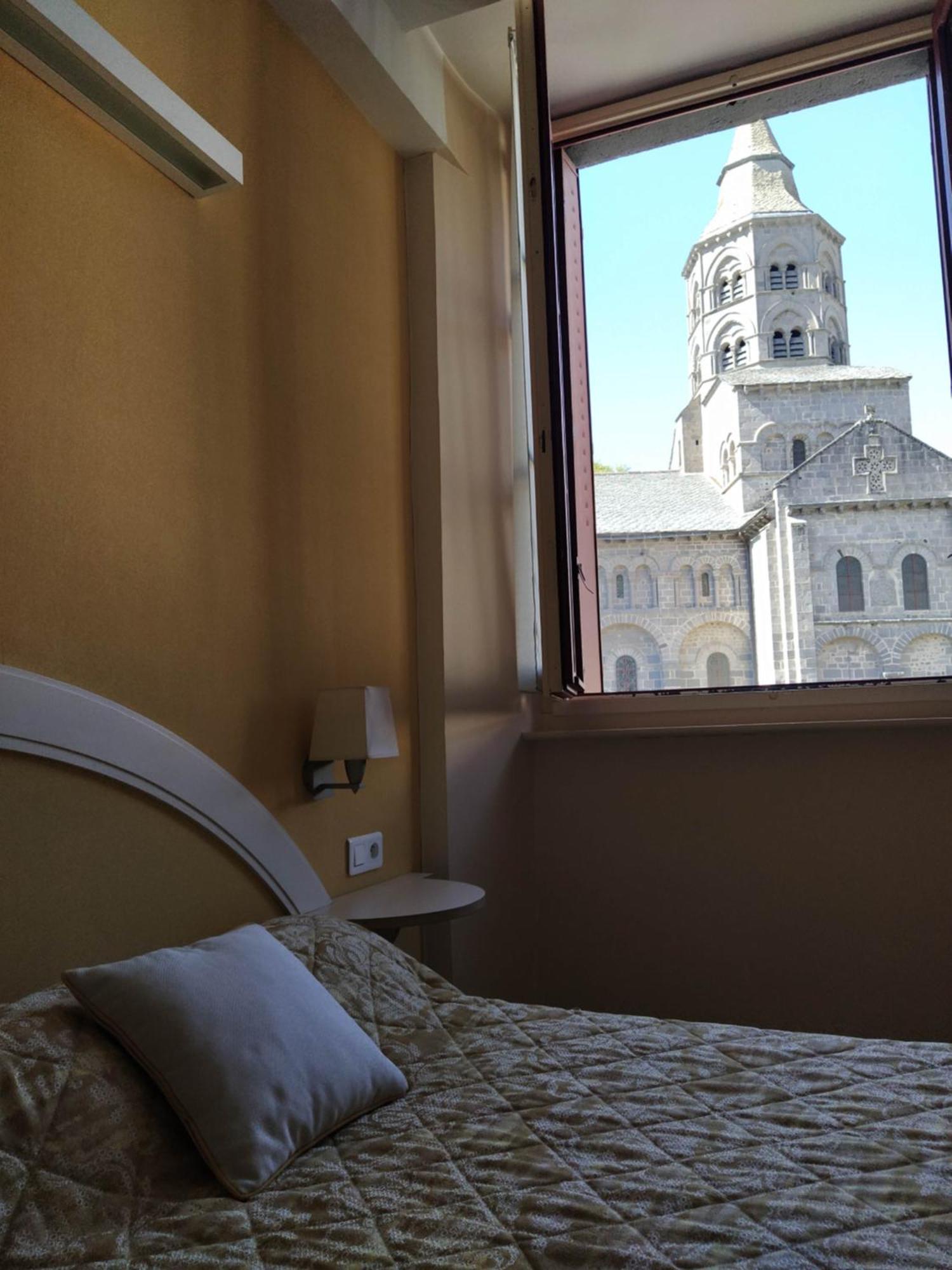 Hotel Restaurant Notre Dame Orcival Dış mekan fotoğraf